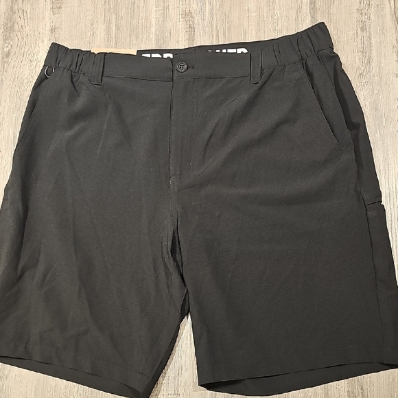 Eddie Bauer Black Flat Front Shorts for Versatile Wear - Picture 1 of 10